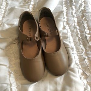 Capezio girls tap shoes 13.5